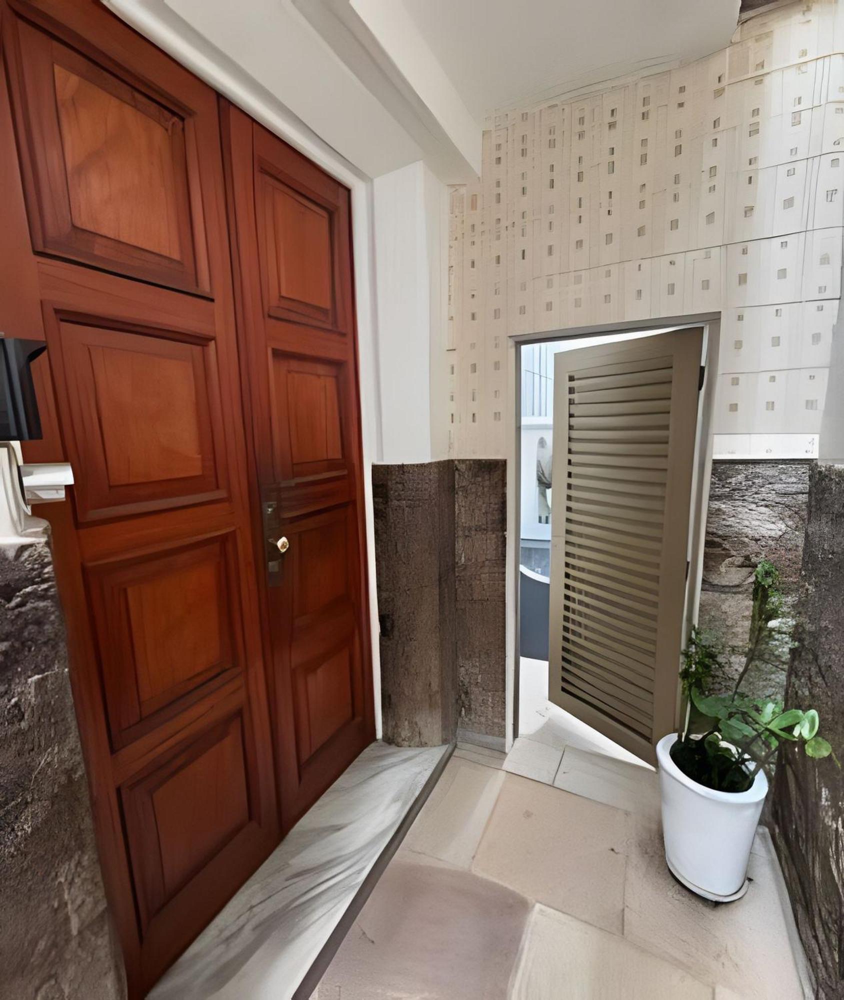 Leblon Proximo Posto 11 Apartamento